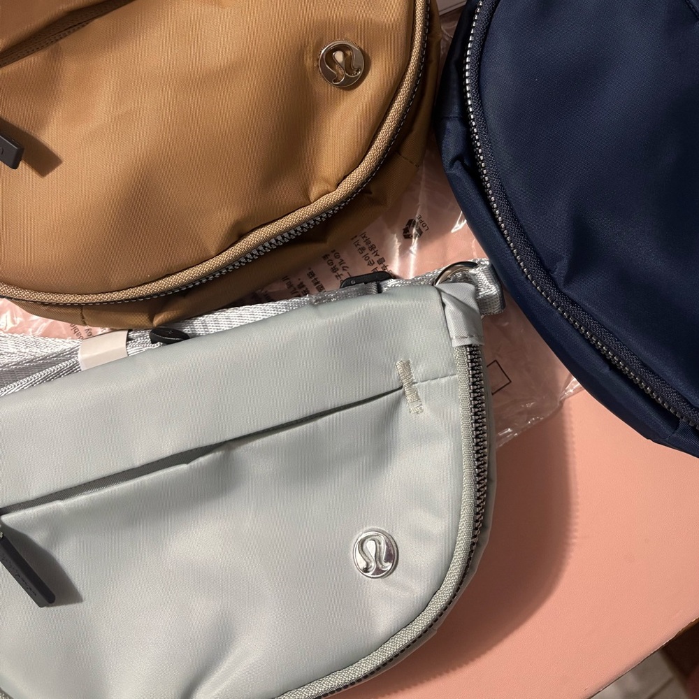 Lululemon All Night Festival Micro 2L Everywhere bag